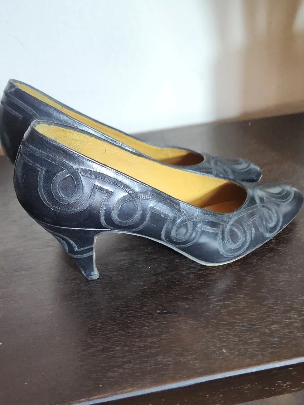 RARE✨️WILLY VAN ROOY Vintage Black Pumps